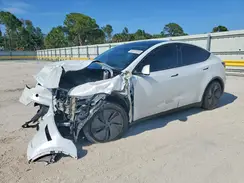 7SAYGDEE6TA461090 2026 TESLA MODEL Y