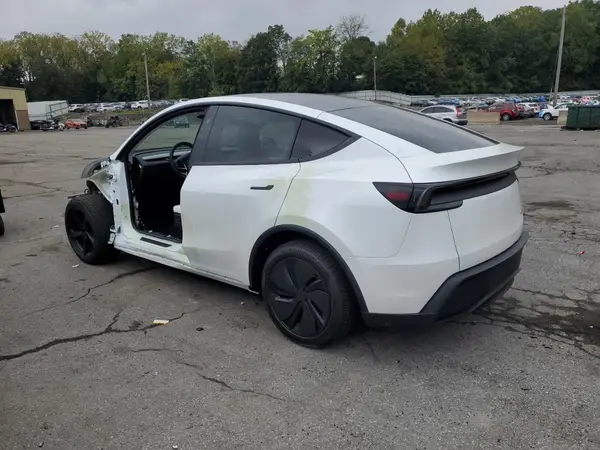 7SAYGDEE6TA463504 2026 TESLA MODEL Y - Image 2