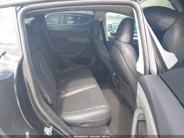 7SAYGDEE6TA466967 2026 TESLA MODEL Y - Image 8