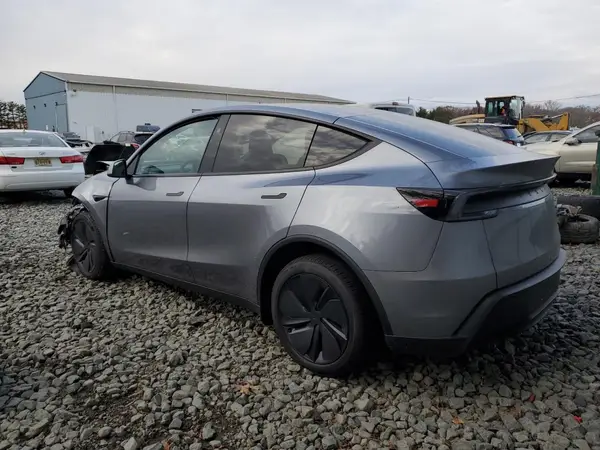 7SAYGDEE6TA477287 2026 TESLA MODEL Y - Image 2