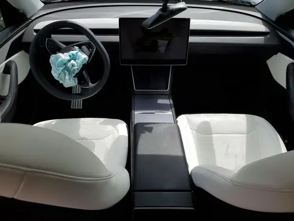 7SAYGDEE6TA500406 2026 TESLA MODEL Y - Image 8