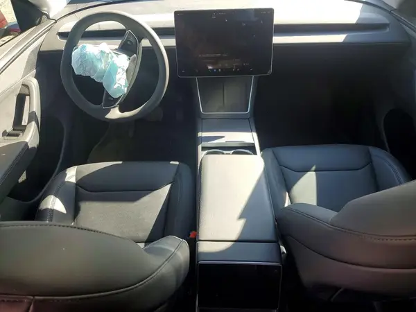 7SAYGDEE6TA590091 2026 TESLA MODEL Y - Image 8