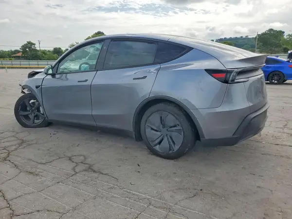 7SAYGDEE6TA595632 2026 TESLA MODEL Y - Image 2