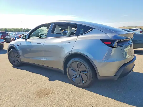 7SAYGDEE6TA636518 2026 TESLA MODEL Y - Image 2