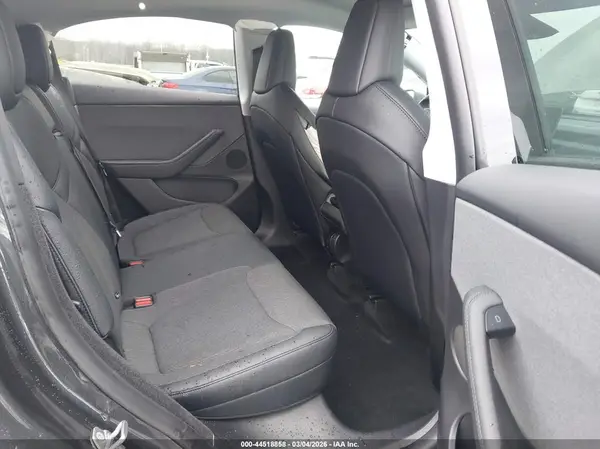 7SAYGDEE6TA637300 2026 TESLA MODEL Y - Image 8