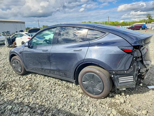 7SAYGDEE6TA641508 2026 TESLA MODEL Y - Image 2