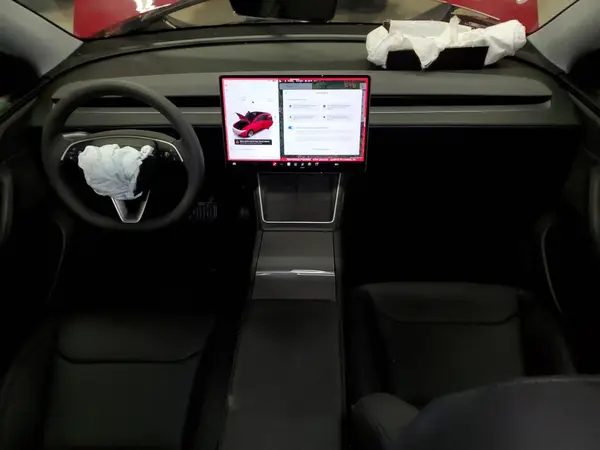 7SAYGDEE6TF333855 2026 TESLA MODEL Y - Image 8
