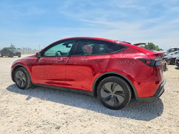 7SAYGDEE6TF336612 2026 TESLA MODEL Y - Image 2