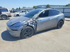 7SAYGDEE6TF341079 2026 TESLA MODEL Y