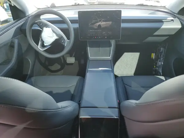 7SAYGDEE6TF346587 2026 TESLA MODEL Y - Image 8