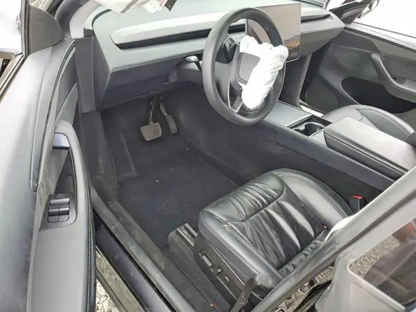 7SAYGDEE6TF350042 2026 TESLA MODEL Y - Image 8