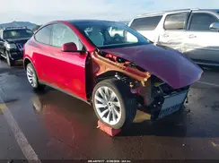 7SAYGDEE6TF353491 2026 TESLA MODEL Y