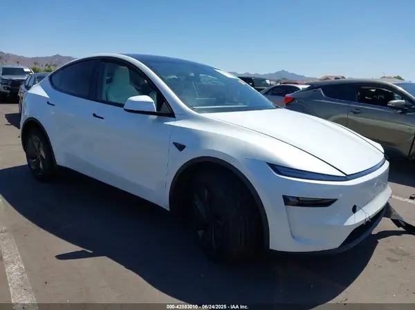 7SAYGDEE6TF356259 2026 TESLA MODEL Y - Image 1
