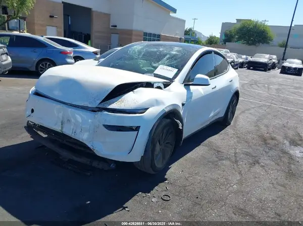 7SAYGDEE6TF356939 2026 TESLA MODEL Y - Image 2