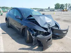 7SAYGDEE6TF358741 2026 TESLA MODEL Y