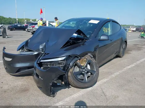 7SAYGDEE6TF358741 2026 TESLA MODEL Y - Image 2