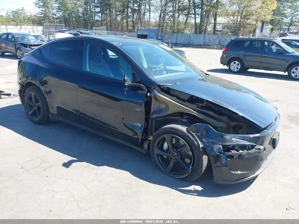 7SAYGDEE6TF359470 2026 TESLA MODEL Y - Image 1