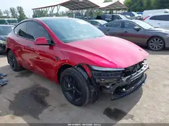 7SAYGDEE6TF360599 2026 TESLA MODEL Y
