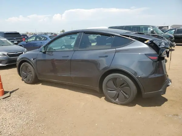 7SAYGDEE6TF360859 2026 TESLA MODEL Y - Image 2