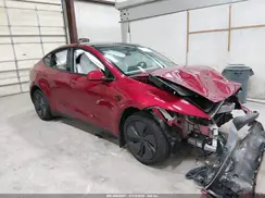 7SAYGDEE6TF390587 2026 TESLA MODEL Y