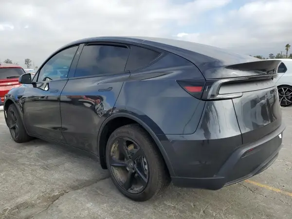 7SAYGDEE6TF390606 2026 TESLA MODEL Y - Image 2