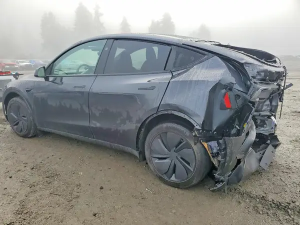 7SAYGDEE6TF390749 2026 TESLA MODEL Y - Image 2