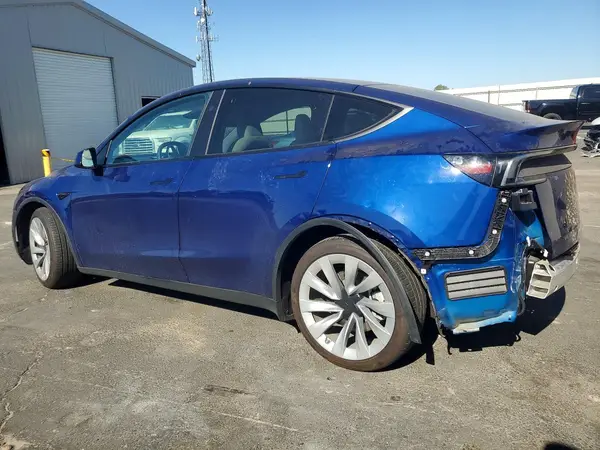 7SAYGDEE6TF413060 2026 TESLA MODEL Y - Image 2