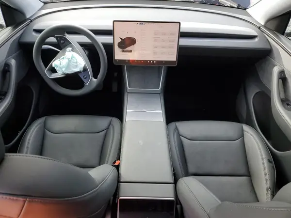 7SAYGDEE6TF414824 2026 TESLA MODEL Y - Image 8