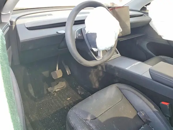 7SAYGDEE6TF434684 2026 TESLA MODEL Y - Image 8