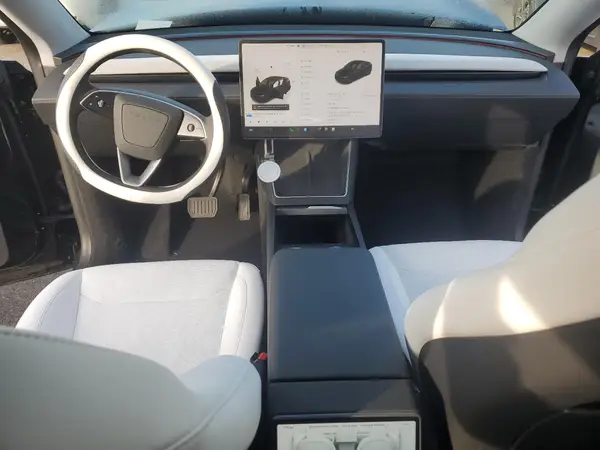 7SAYGDEE6TF439433 2026 TESLA MODEL Y - Image 8