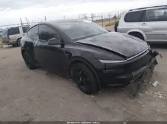 7SAYGDEE6TF439741 2026 TESLA MODEL Y