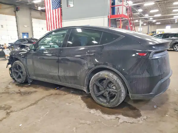 7SAYGDEE6TF449122 2026 TESLA MODEL Y - Image 2