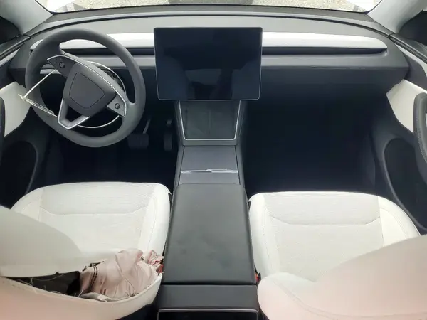 7SAYGDEE6TF454045 2026 TESLA MODEL Y - Image 8