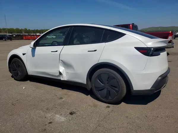 7SAYGDEE6TF515734 2026 TESLA MODEL Y - Image 2