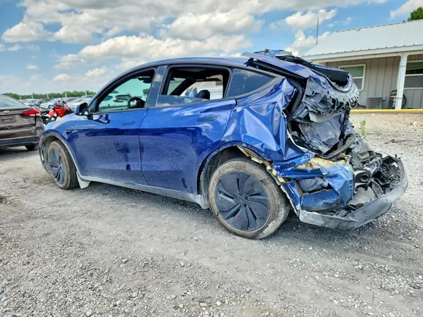 7SAYGDEE6TF579496 2026 TESLA MODEL Y - Image 2