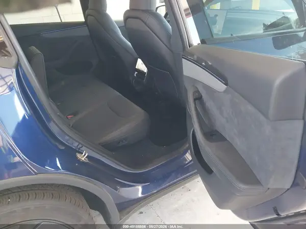 7SAYGDEE6TF579997 2026 TESLA MODEL Y - Image 8
