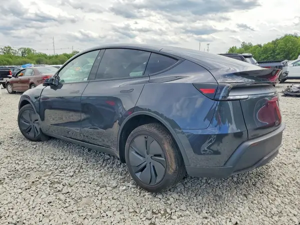 7SAYGDEE6TF588893 2026 TESLA MODEL Y - Image 2