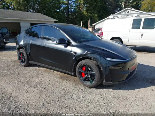 7SAYGDEE6TF600198 2026 TESLA MODEL Y - Image 1