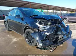 7SAYGDEE7NA003805 2022 TESLA MODEL Y