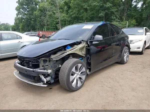 7SAYGDEE7NA005151 2022 TESLA MODEL Y - Image 2