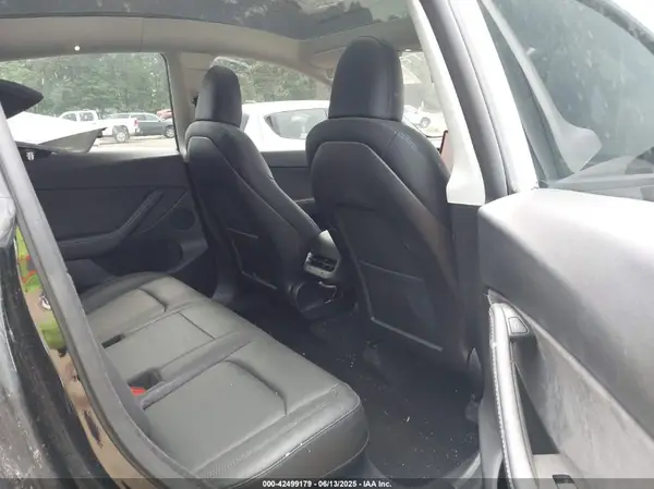 7SAYGDEE7NA005151 2022 TESLA MODEL Y - Image 8