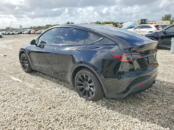 7SAYGDEE7NA006249 2022 TESLA MODEL Y - Image 2