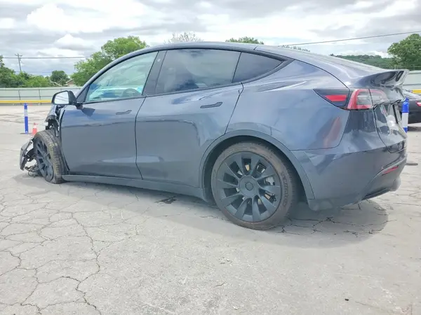 7SAYGDEE7NA006364 2022 TESLA MODEL Y - Image 2