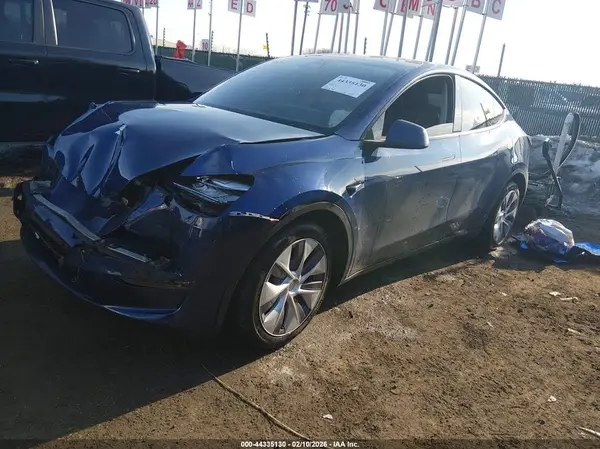 7SAYGDEE7NA011676 2022 TESLA MODEL Y - Image 2