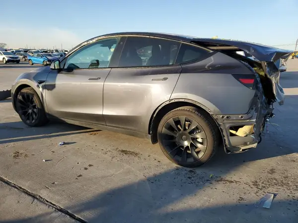 7SAYGDEE7NA013492 2022 TESLA MODEL Y - Image 2
