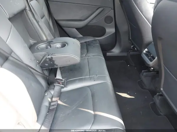 7SAYGDEE7NA017414 2022 TESLA MODEL Y - Image 8