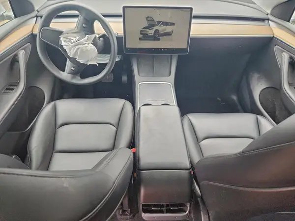 7SAYGDEE7NA017560 2022 TESLA MODEL Y - Image 8