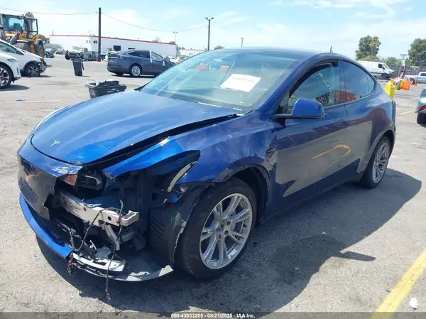 7SAYGDEE7NA018353 2022 TESLA MODEL Y - Image 2