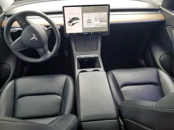 7SAYGDEE7NF311253 2022 TESLA MODEL Y - Image 8