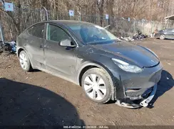 7SAYGDEE7NF316856 2022 TESLA MODEL Y
